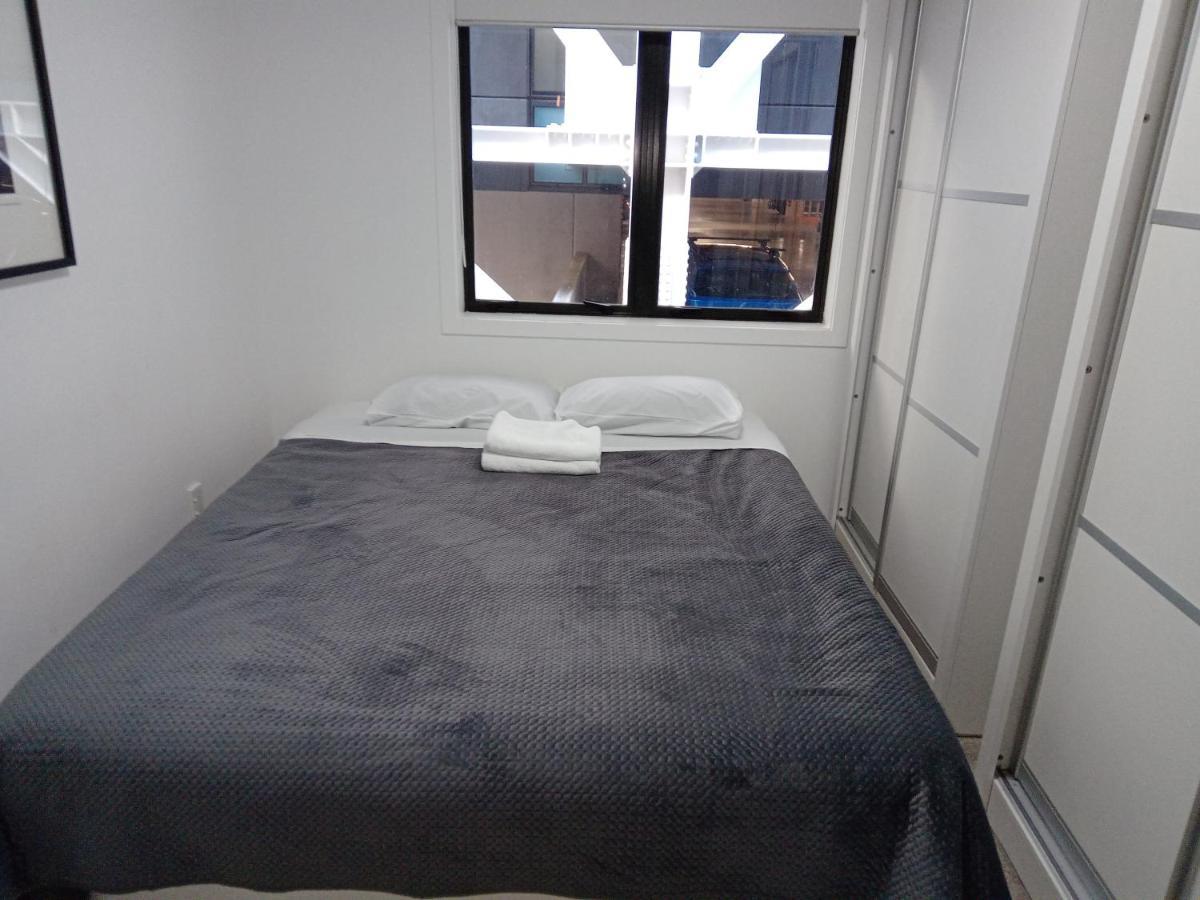 Peaceful Apartment At Victoria Park オークランド エクステリア 写真